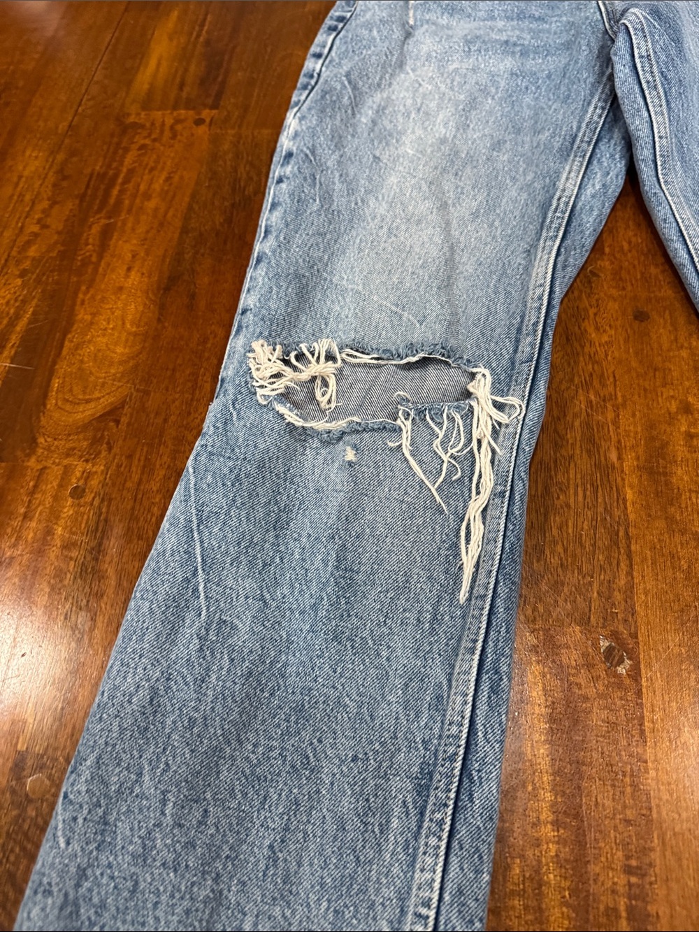 Zara Slightly High Rise Distressed Ripped Jeans size 4 - Picture 5 of 13
